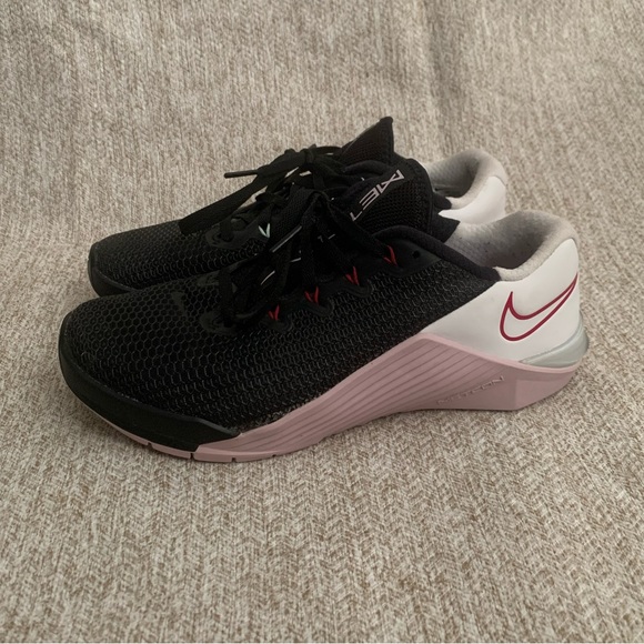 Nike Shoes - Nike Metcon 5 Training Shoes